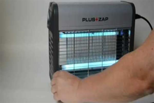 Electric Fly Screen Fitting Electric Fly Screen Fitting